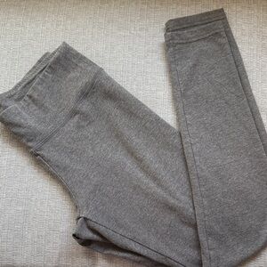 Aerie Offline Legging. Regular Rise. Gray. New with tags